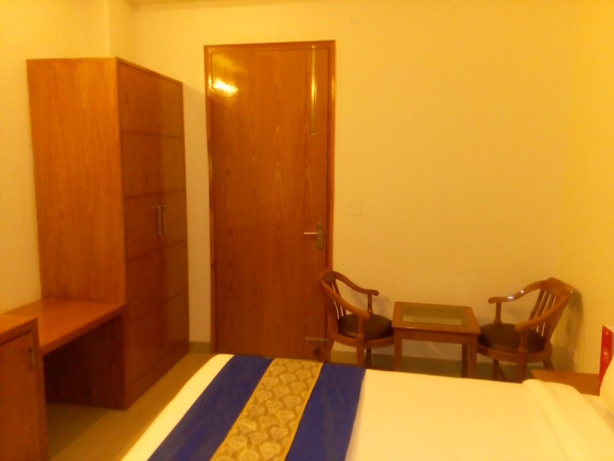 Red Carpet Hotels 노이다 외부 사진