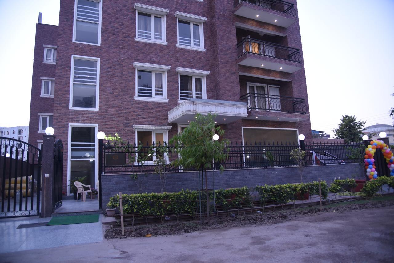 Red Carpet Hotels 노이다 외부 사진